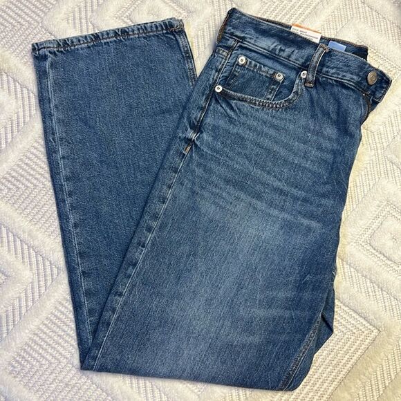 AERO - High Rise Baggy 90’s Jean - Picture 1 of 6